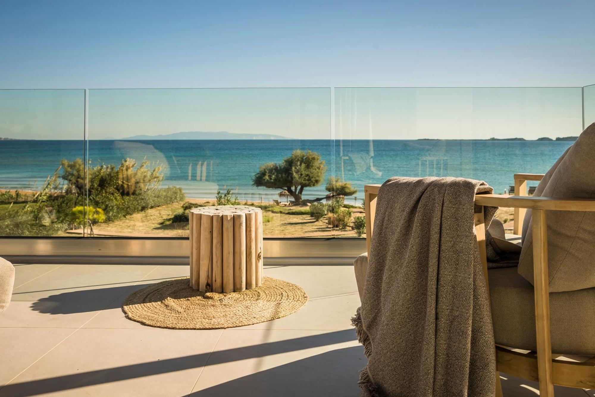 Grand Blue Beach Residences Ликсури Экстерьер фото