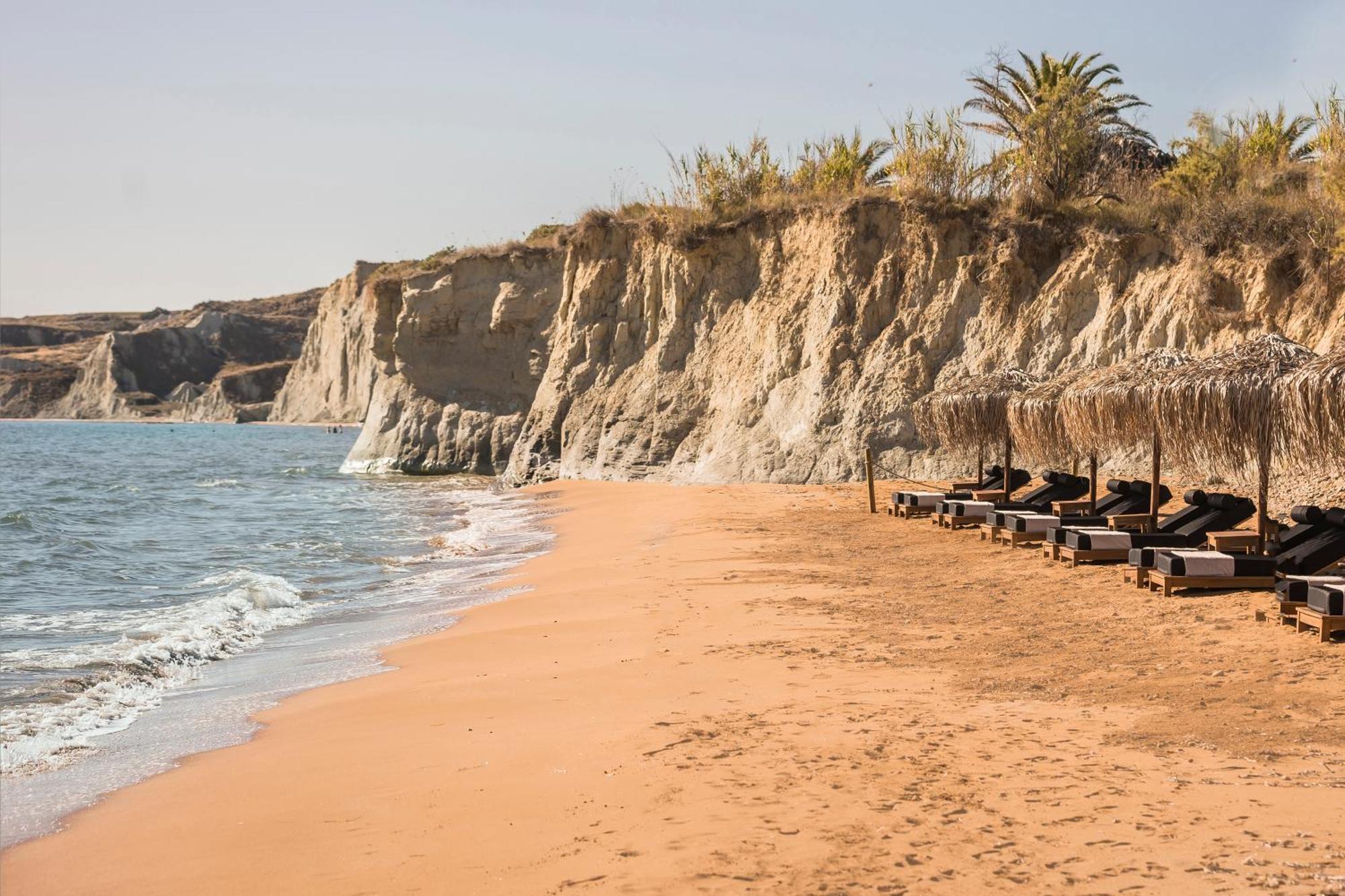 Grand Blue Beach Residences Ликсури Экстерьер фото